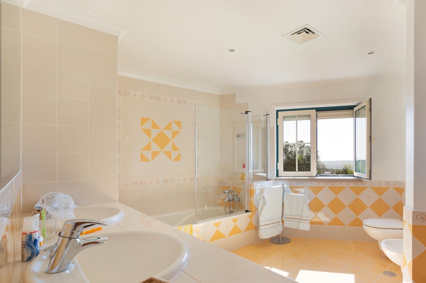 Villa de 4 chambres avec piscine, à vendre, à São Brás de Alportel, Algarve_219374