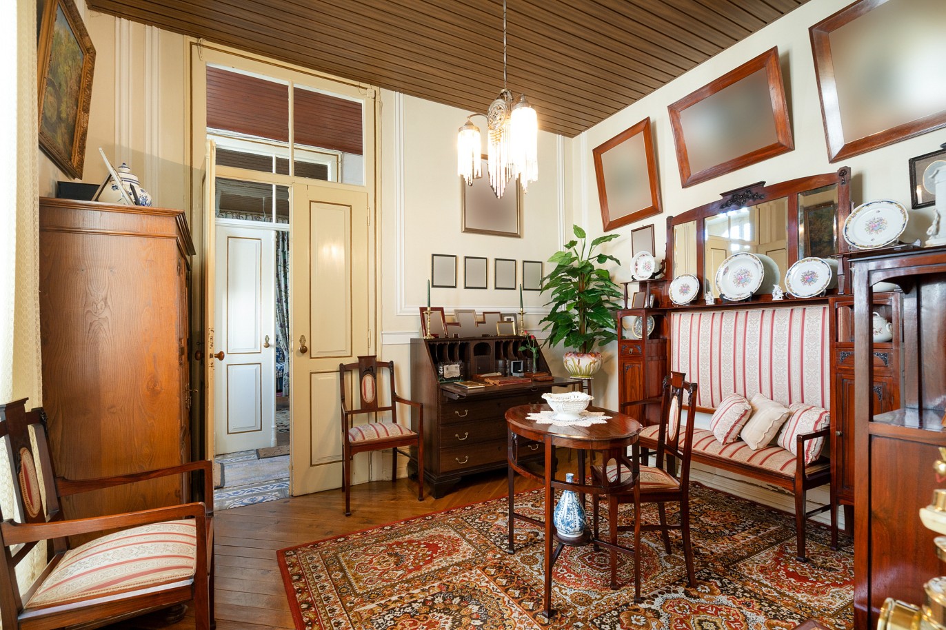 Villa traditionnelle de 5 chambres, à vendre, à São Brás de Alportel, Algarve_219403