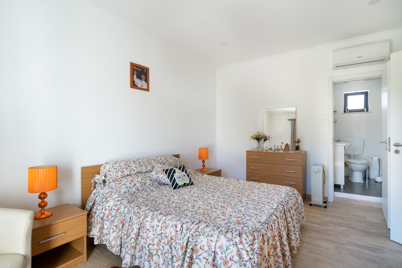 4 Schlafzimmer Renovierte Villa, zu verkaufen in São Brás de Alportel, Algarve_219464