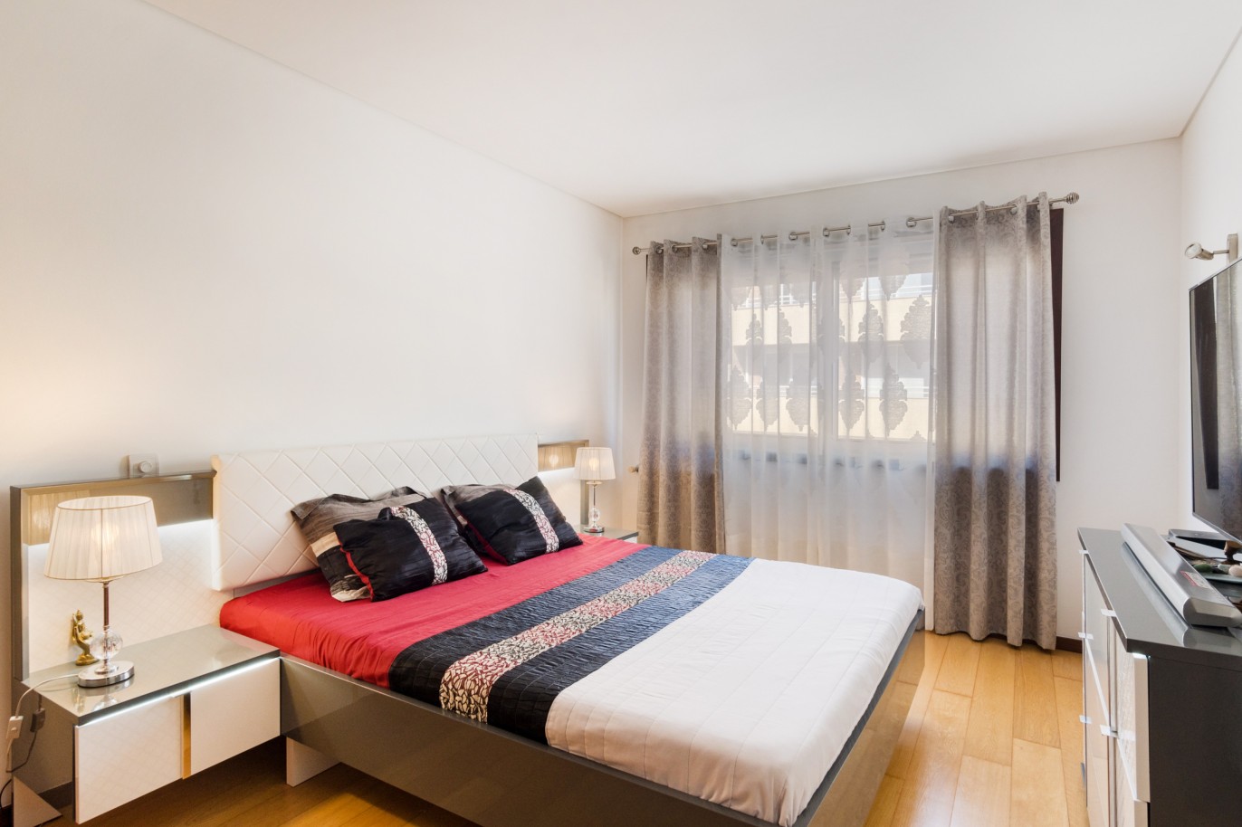 Vente : appartement en duplex avec terrasse, près de la plage de Madalena, V. N. Gaia, Porto, Portugal_219755