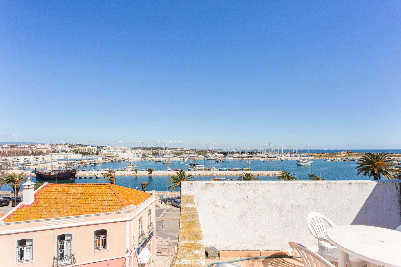 Apartamento T2, com vista mar, para venda, no centro de Lagos, Algarve_219961