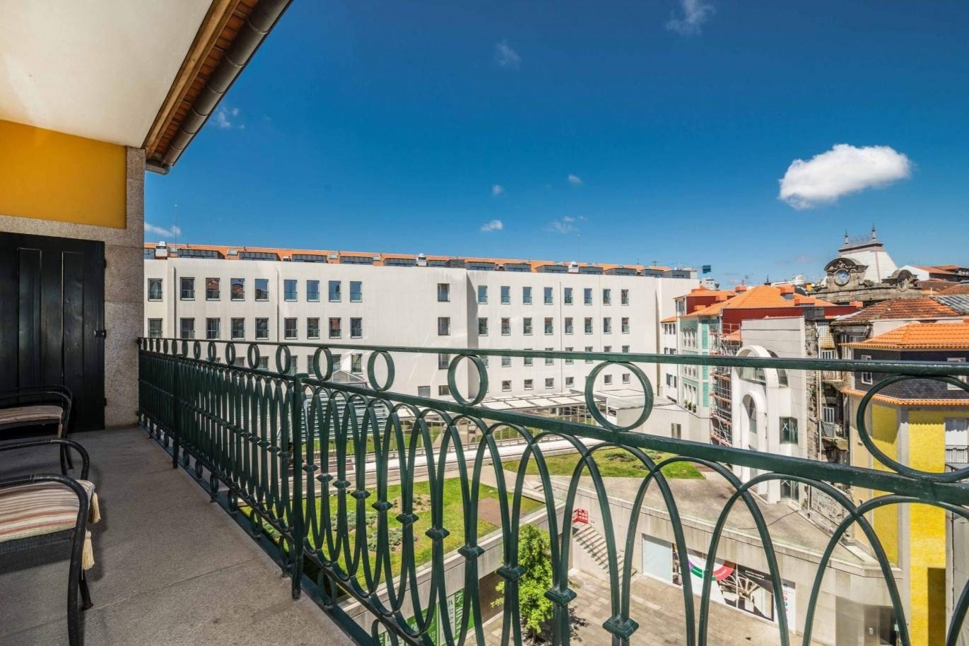 Penthouse duplex com varanda, para venda, na Baixa do Porto_220283
