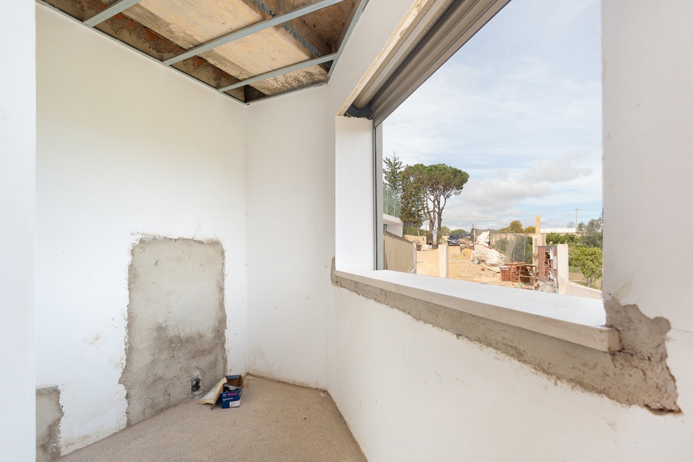 4 Schlafzimmer Villa mit Pool, Neubau, zu verkaufen in Albufeira, Algarve_220322