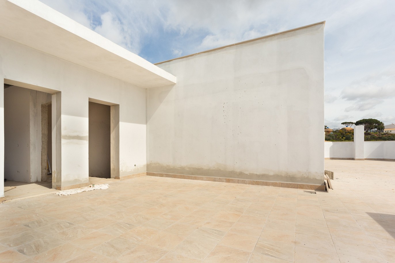 Moradia T4 com piscina, nova construção, para venda em Albufeira, Algarve_220328