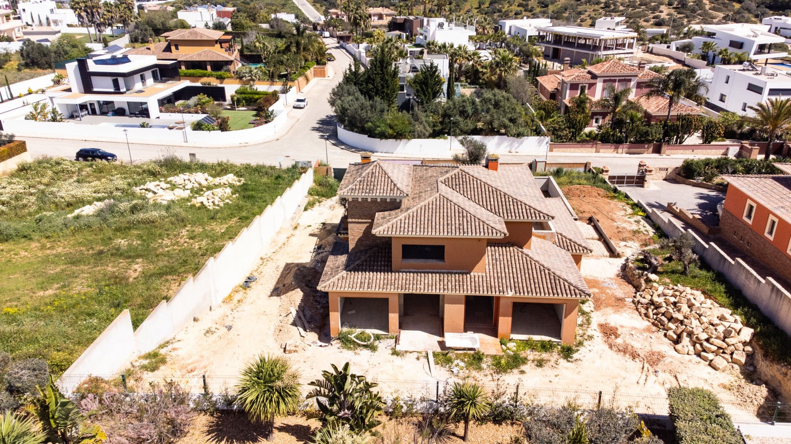 4+1 Schlafzimmer Luxusvilla im Bau, zu verkaufen, Porto de Mós, Algarve_220461