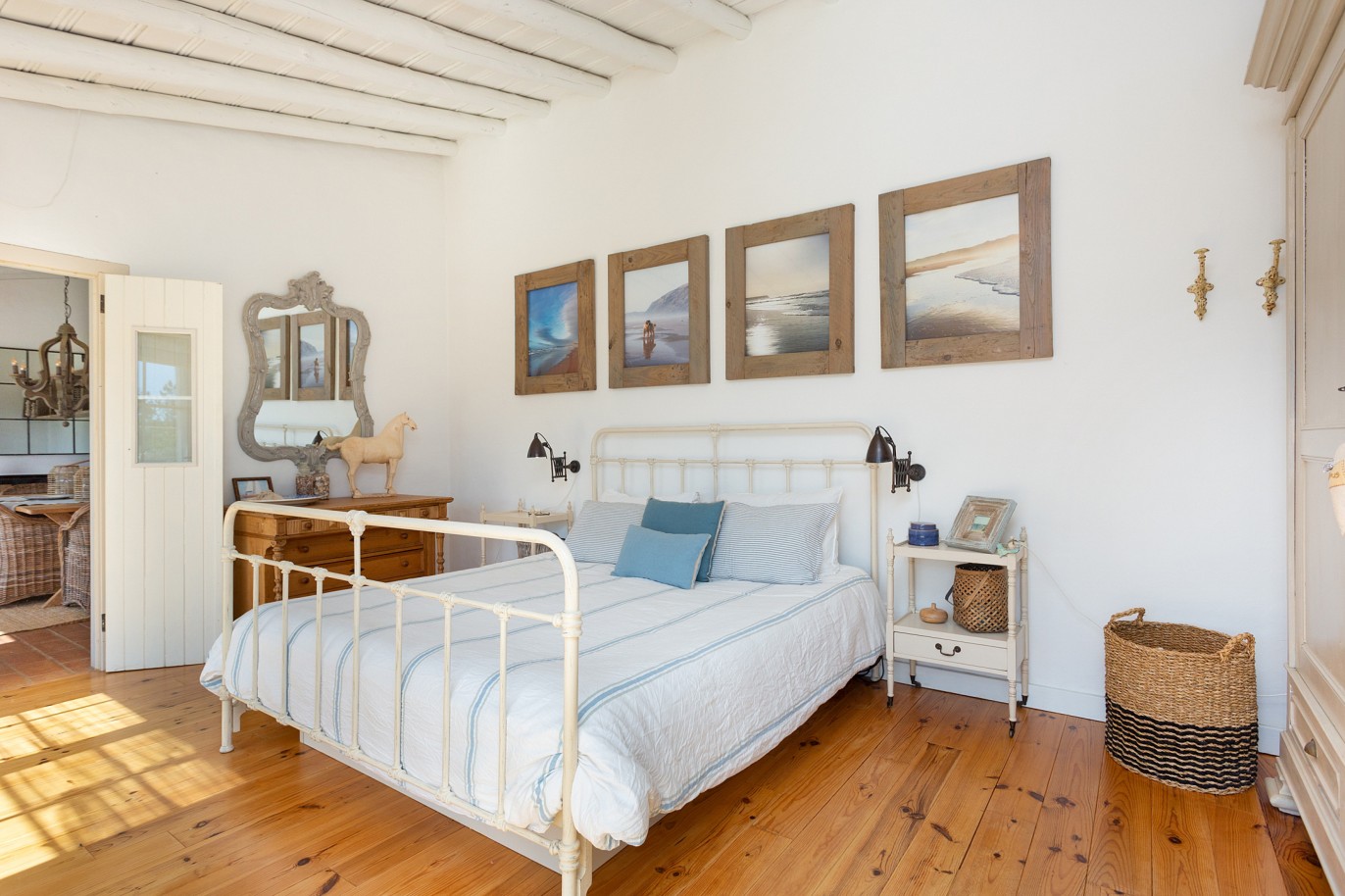 Quinta com três apartamentos T1, para venda em Aljezur, Algarve_220480