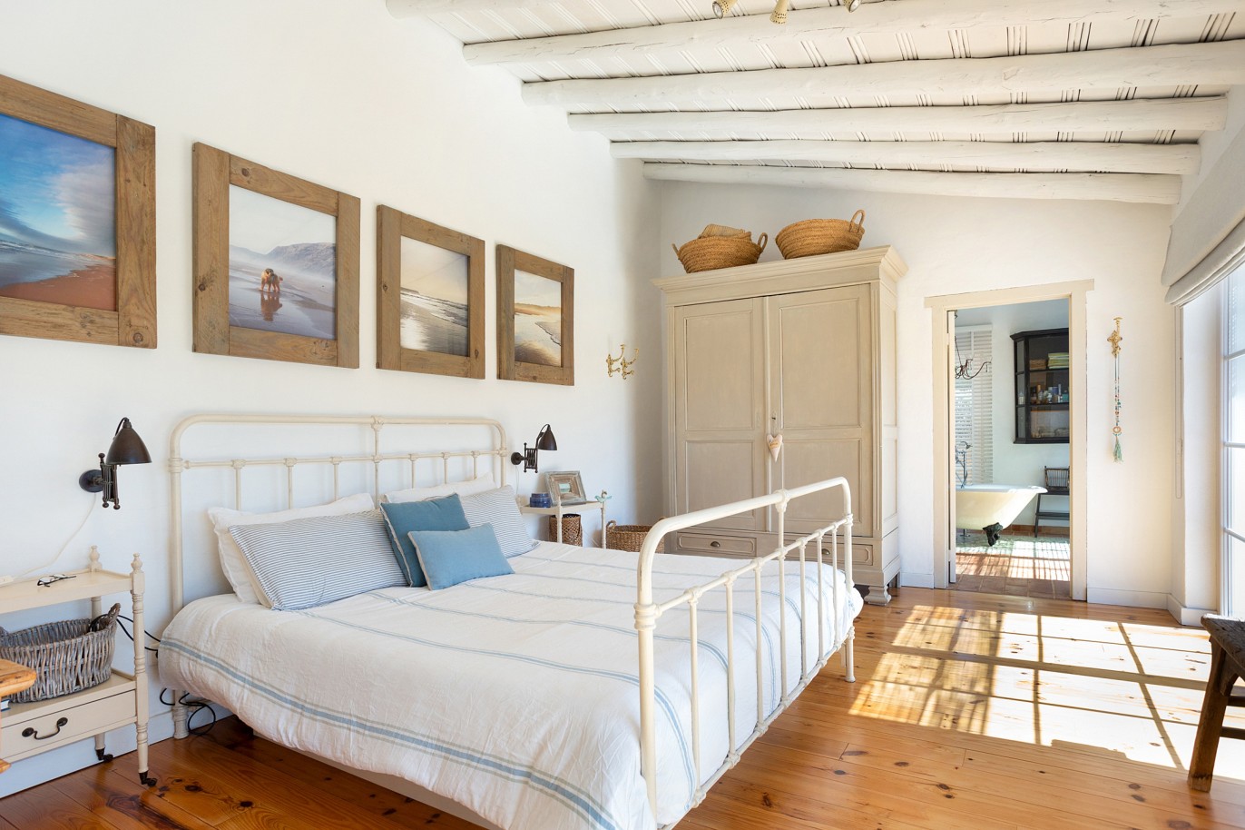 Quinta com três apartamentos T1, para venda em Aljezur, Algarve_220481