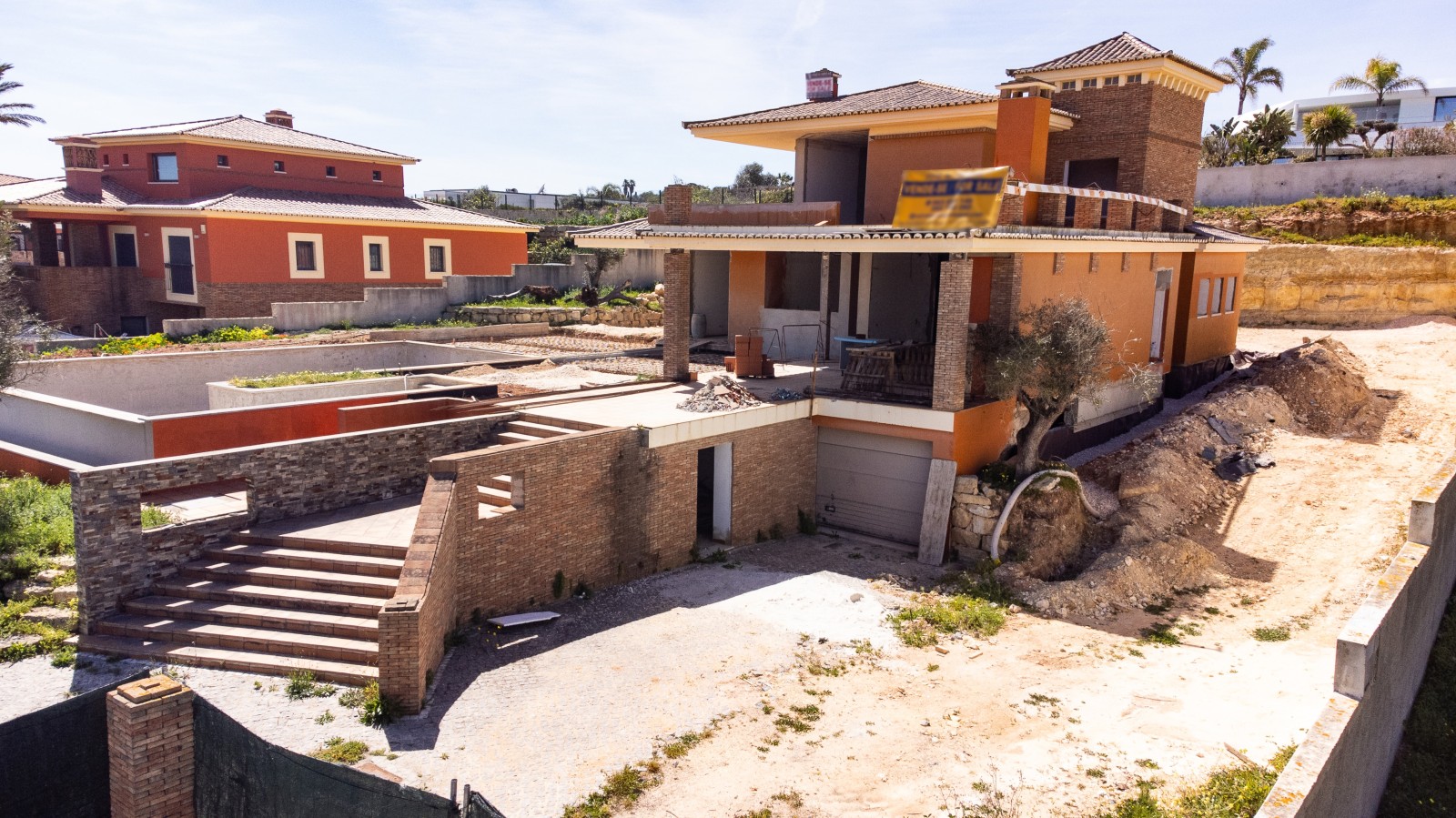 Villa de lujo de 4+1 dormitorios en construcción, en venta, Porto de Mós, Algarve_220493