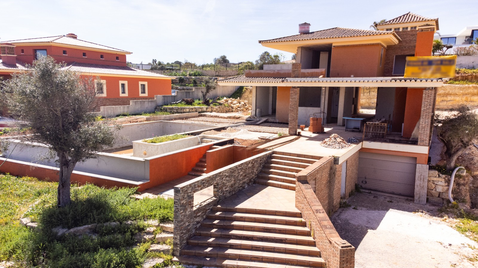 Villa de lujo de 4+1 dormitorios en construcción, en venta, Porto de Mós, Algarve_220494