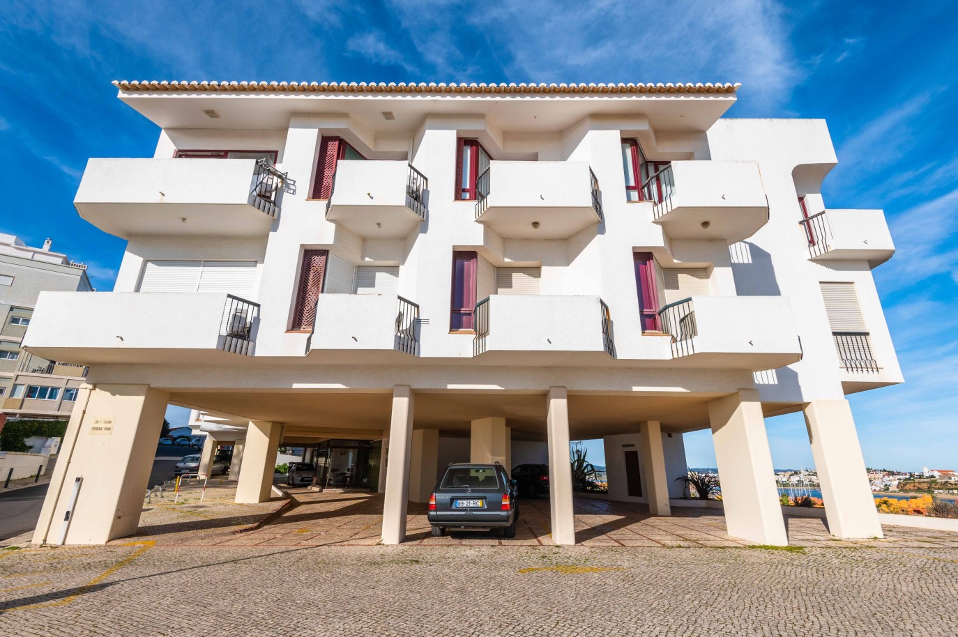 2 bedroom luxury apartment for sale, Praia da Rocha, Algarve_220676