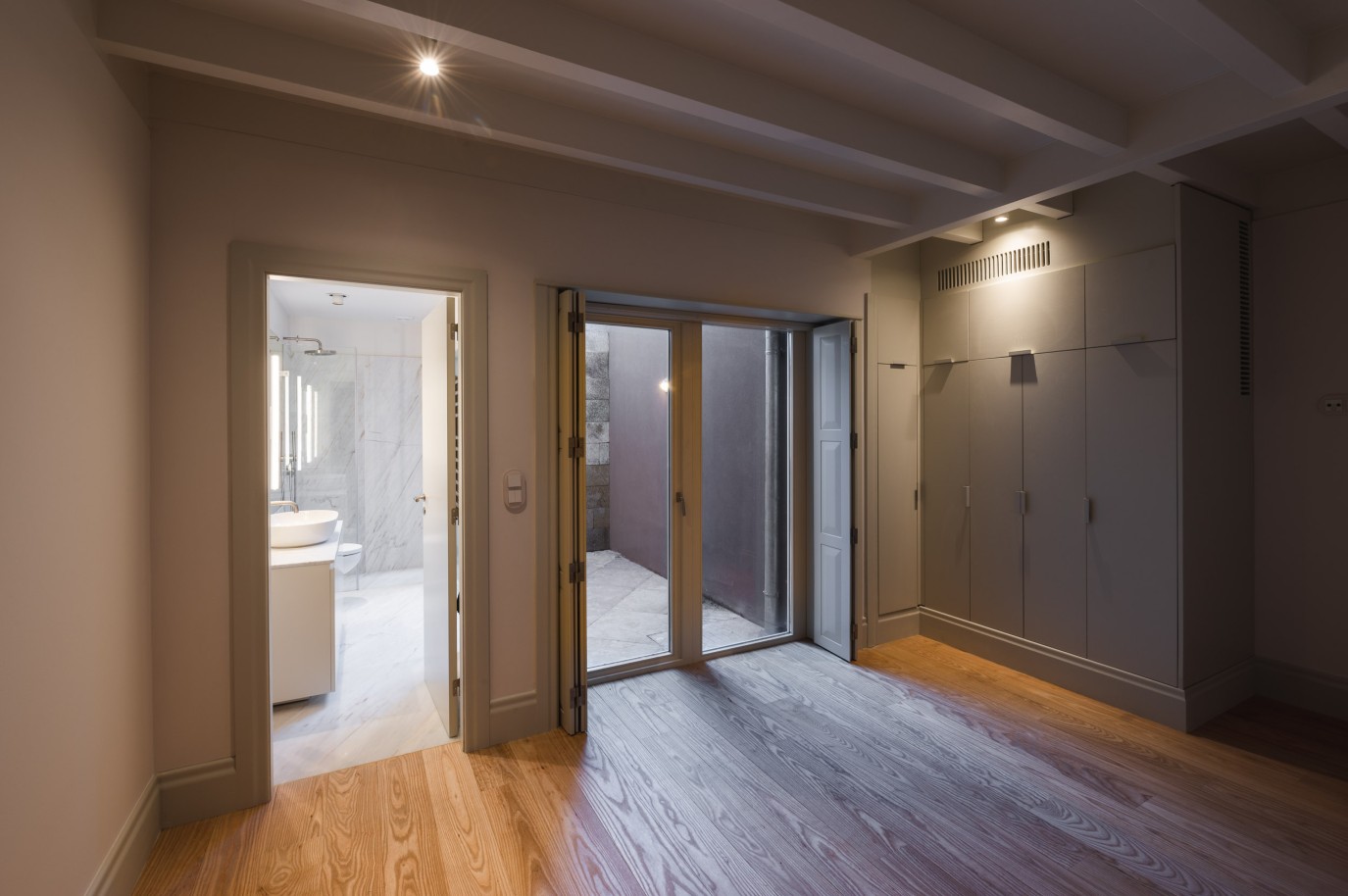 Luxuriöse neue Maisonette-Wohnung, zu verkaufen, im Zentrum von Porto, Portugal _220780