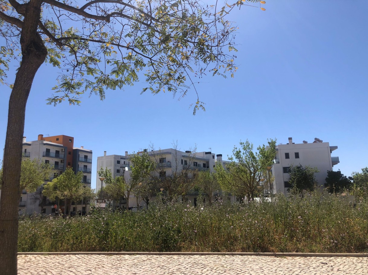 Lote com viabilidade de construção de edifício, venda em Loulé, Algarve_221149