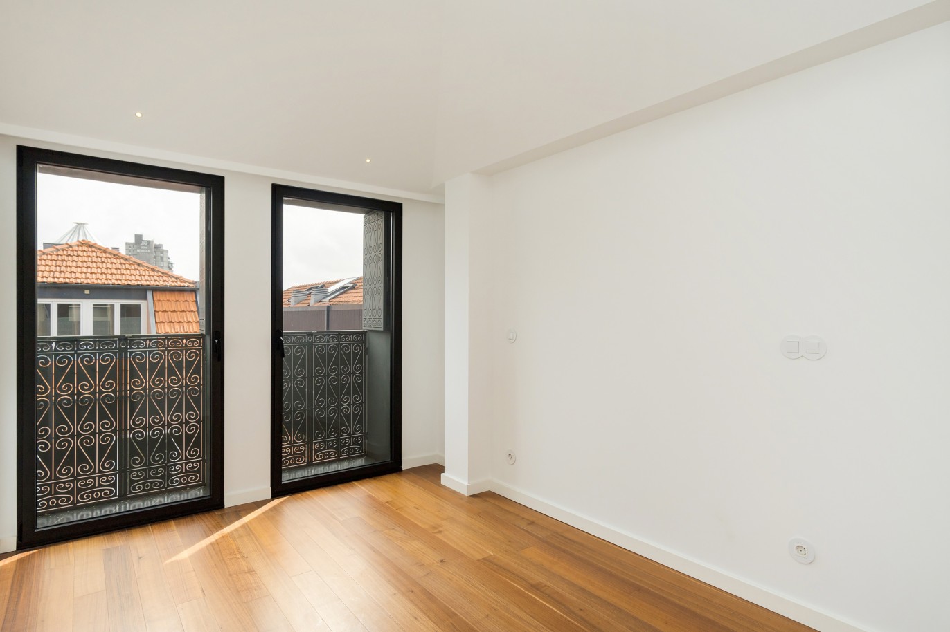 Appartement neuf avec terrasse, à vendre, dans le centre historique de Porto, Portugal_221364