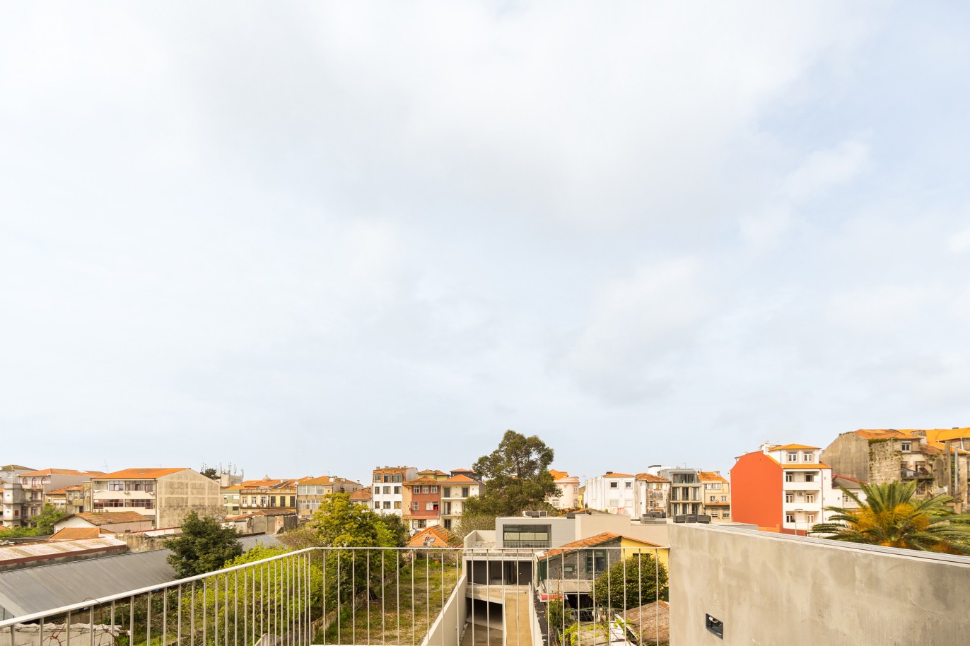 Apartamento novo com terraço, para venda, no Centro Histórico do Porto_221540