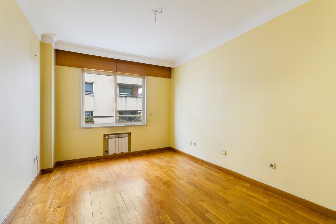Appartement avec balcon, à vendre, à Porto, Portugal_221674