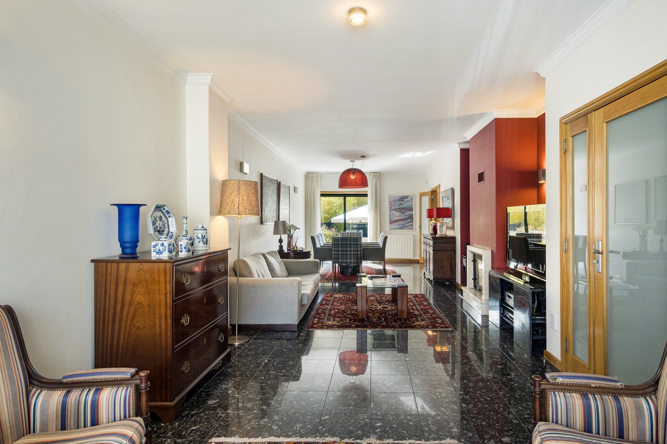 Moradia contemporânea com jardim, para venda, no Carvalhido, Porto_222046