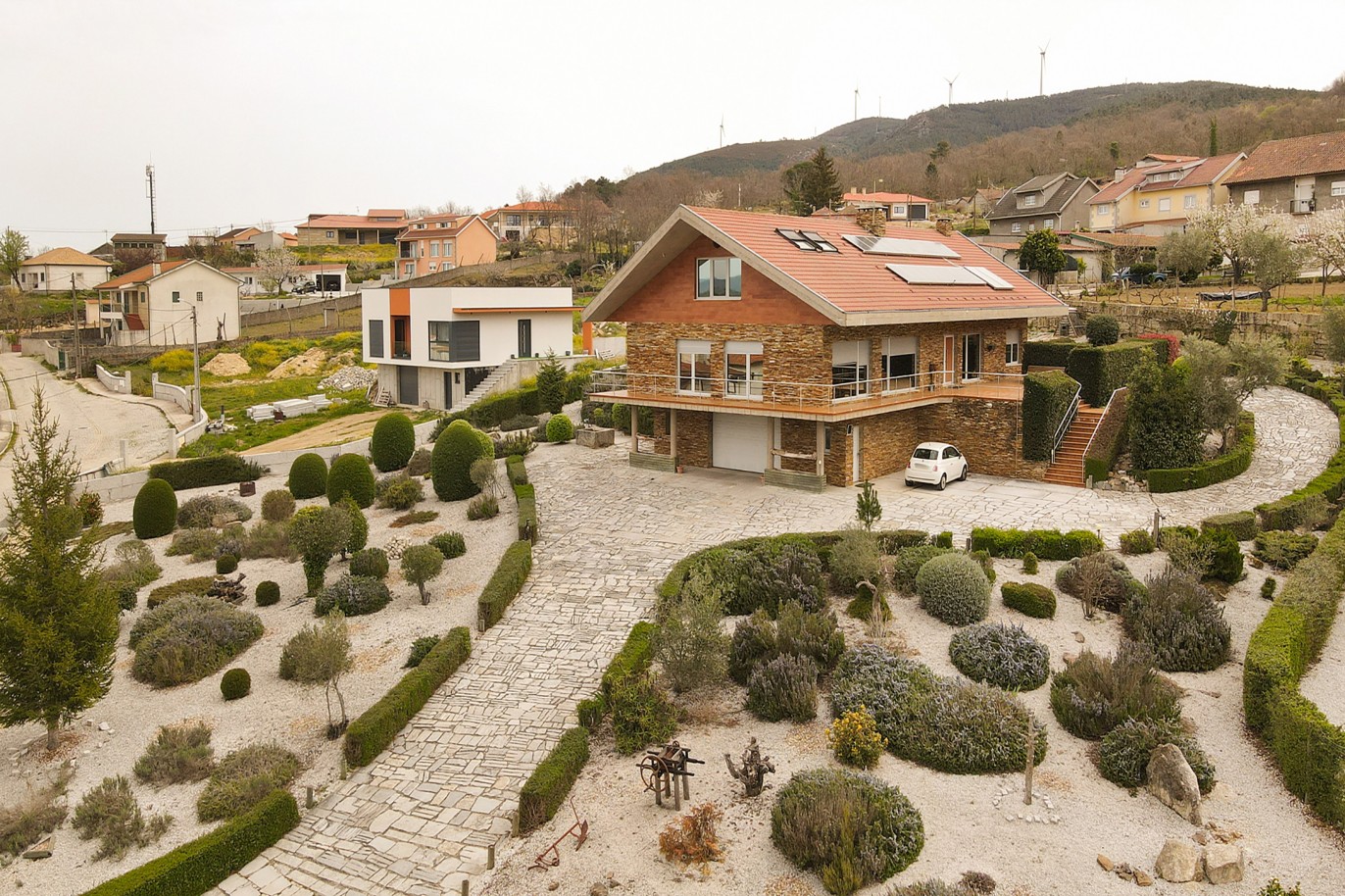 Villa con jardín, en venta, en Pedras Salgadas, Vila Pouca de Aguiar, Douro, Portugal_222129