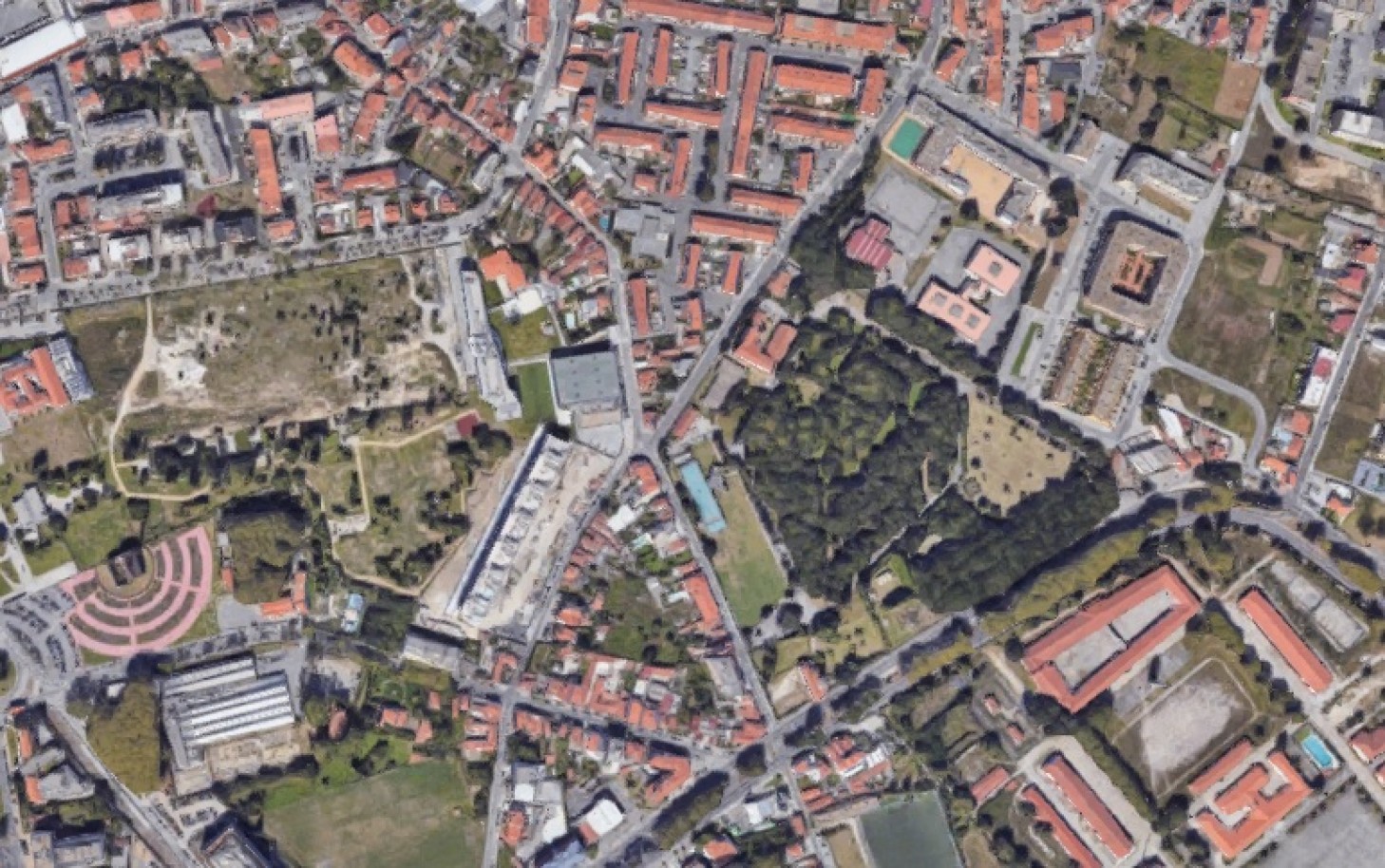 Edificio con proyecto de ampliación, en Senhora da Hora, Matosinhos, Oporto, Portugal_222308