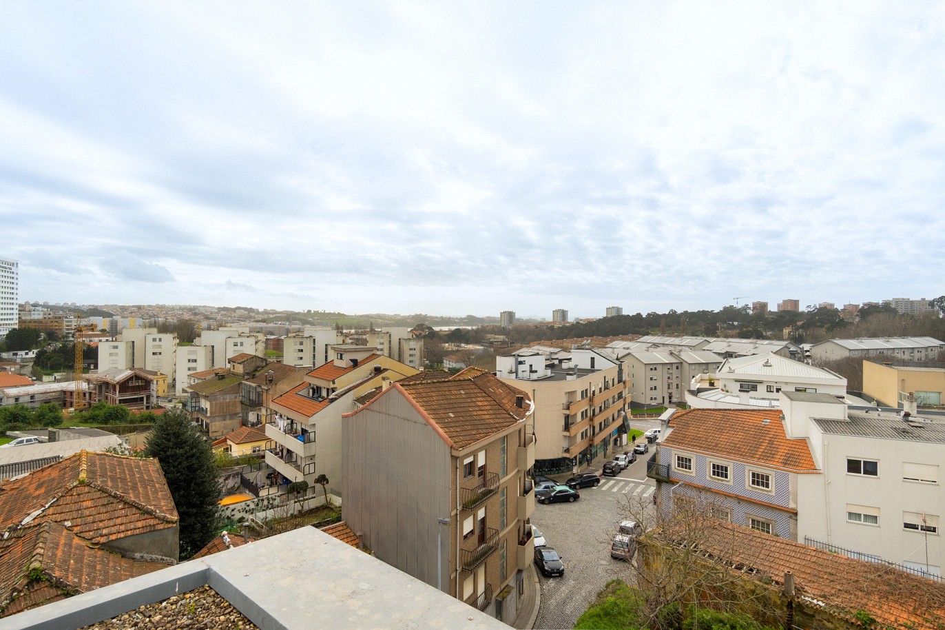 Penthouse, to rent, in Lordelo do Ouro, Porto, Portugal_222406