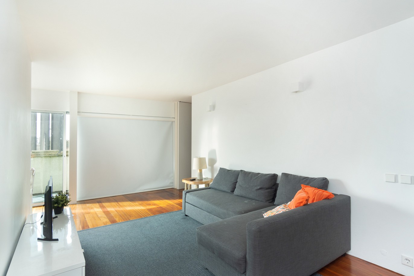 Penthouse, to rent, in Lordelo do Ouro, Porto, Portugal_222410