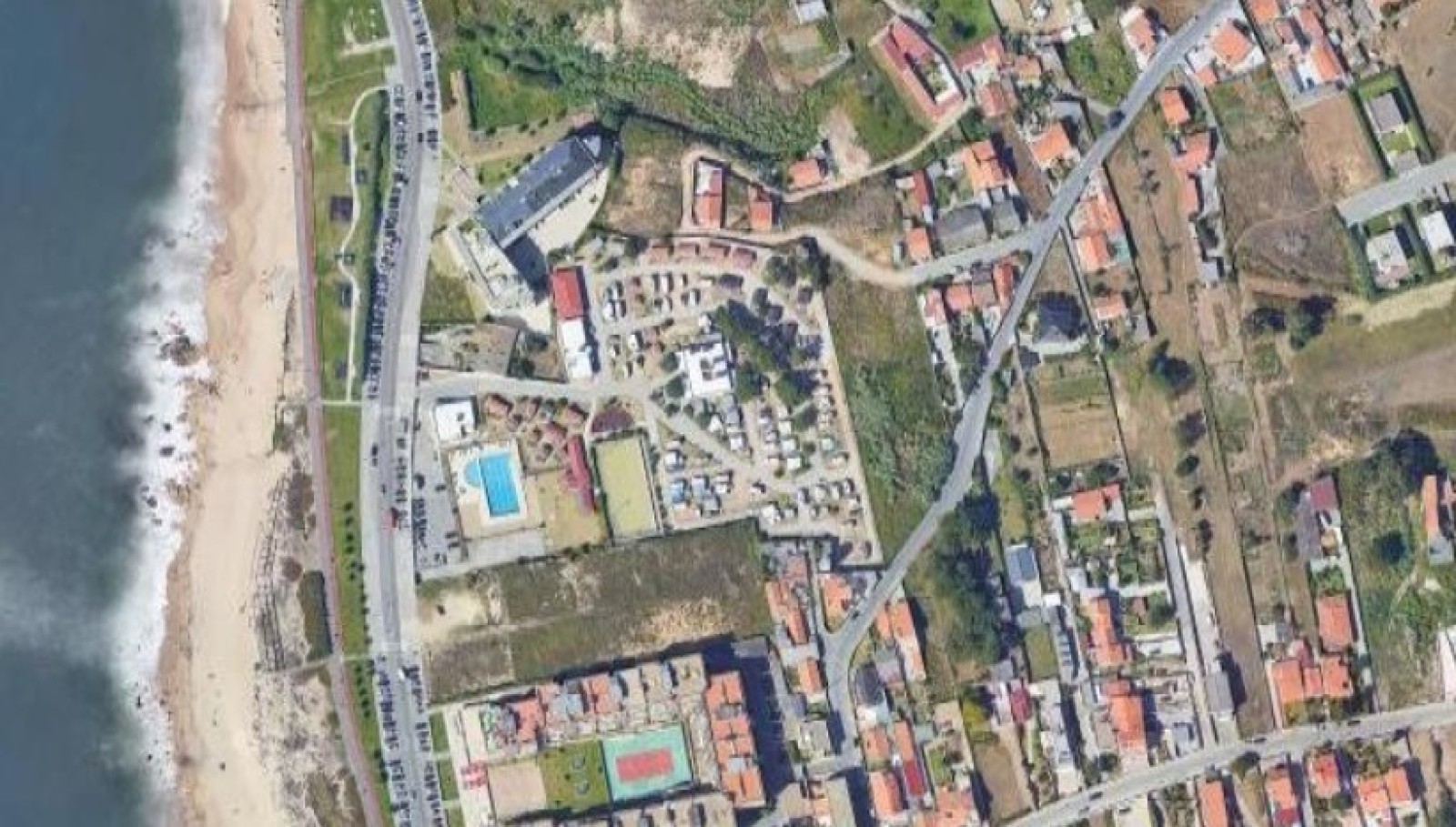 Terreno con proyecto para 2 casas, en venta, en Canidelo, V. N. Gaia, Portugal_222601