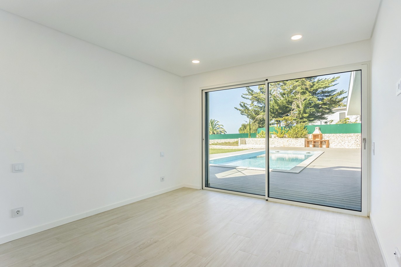 Villa de 4 dormitorios, con piscina, en venta, en Ferragudo, Algarve_222731