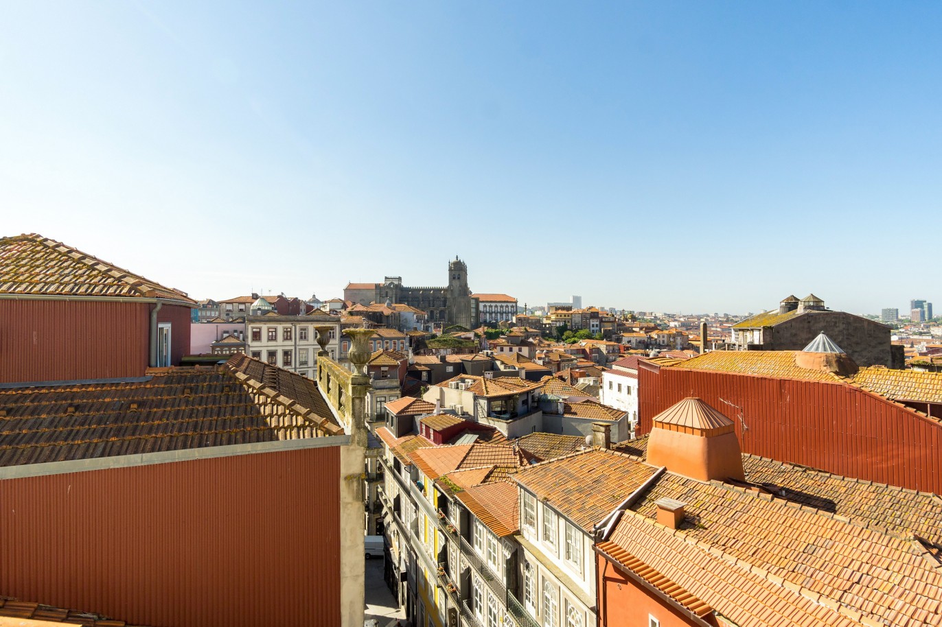 Bâtiment du 19ème siècle, à vendre, à Baixa do Porto, Portugal_223095