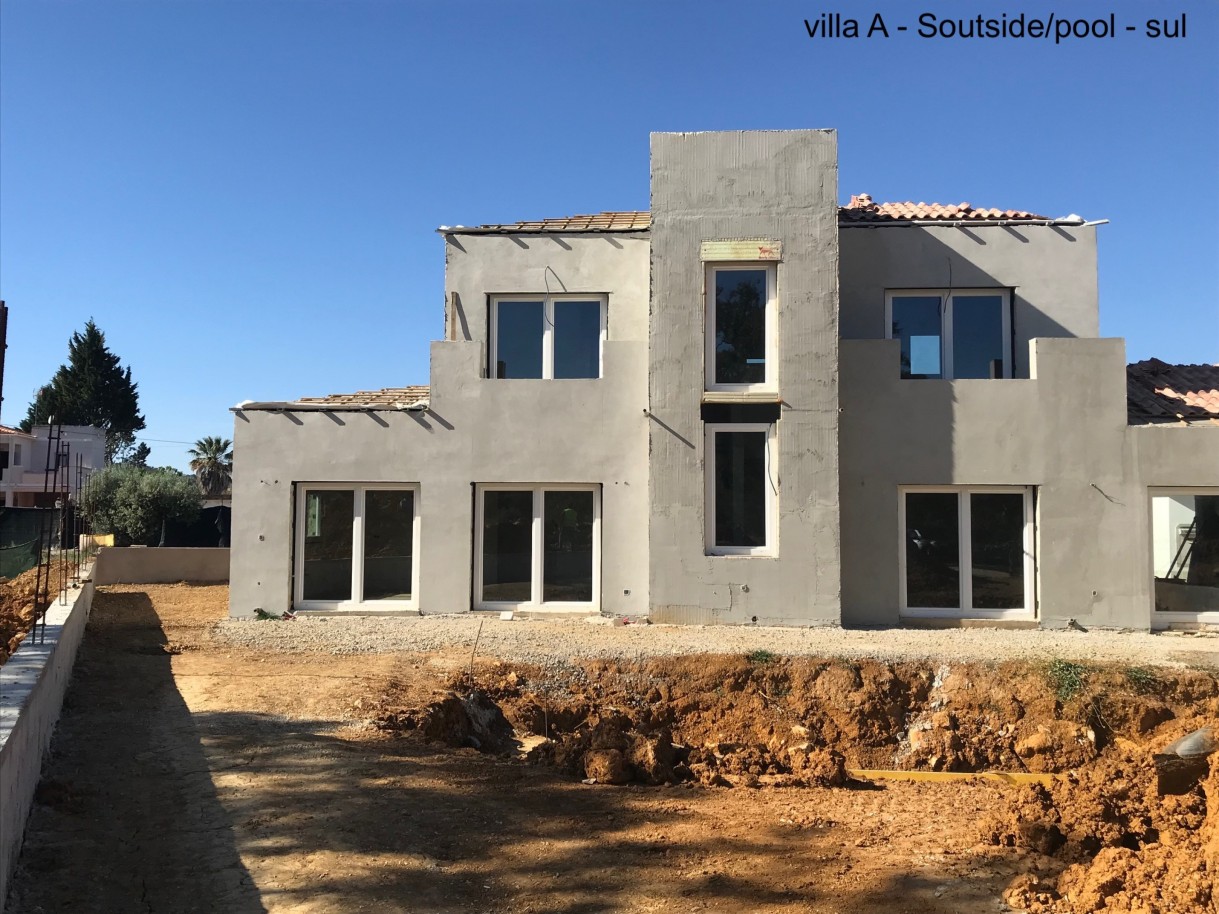 Nueva villa de 3+1 dormitorios con piscina en venta en São Brás de Alportel, Algarve_223810