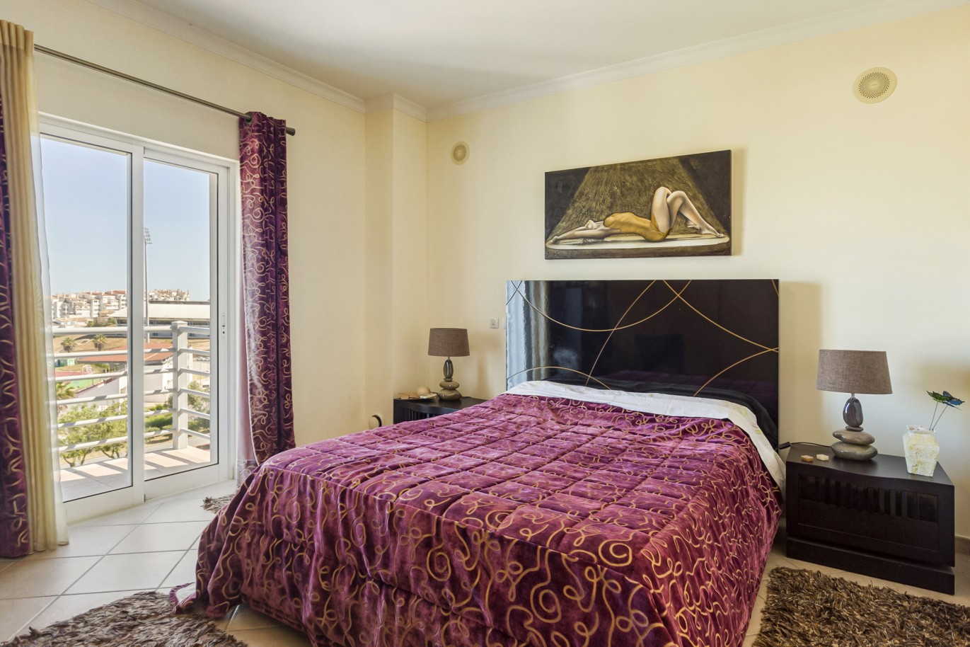 Villa de 4 dormitorios con piscina y vistas al mar, en venta en Albufeira, Algarve_223826