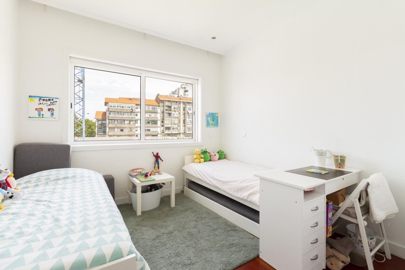 Villa de 3+2 chambres avec jardin, à vendre, à Porto, Portugal_224965