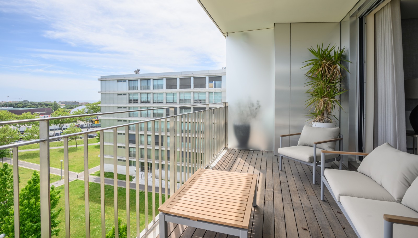 Verkauf: Luxuswohnung mit Balkon und Meerblick in Matosinhos Sul, Porto, Portugal_225723