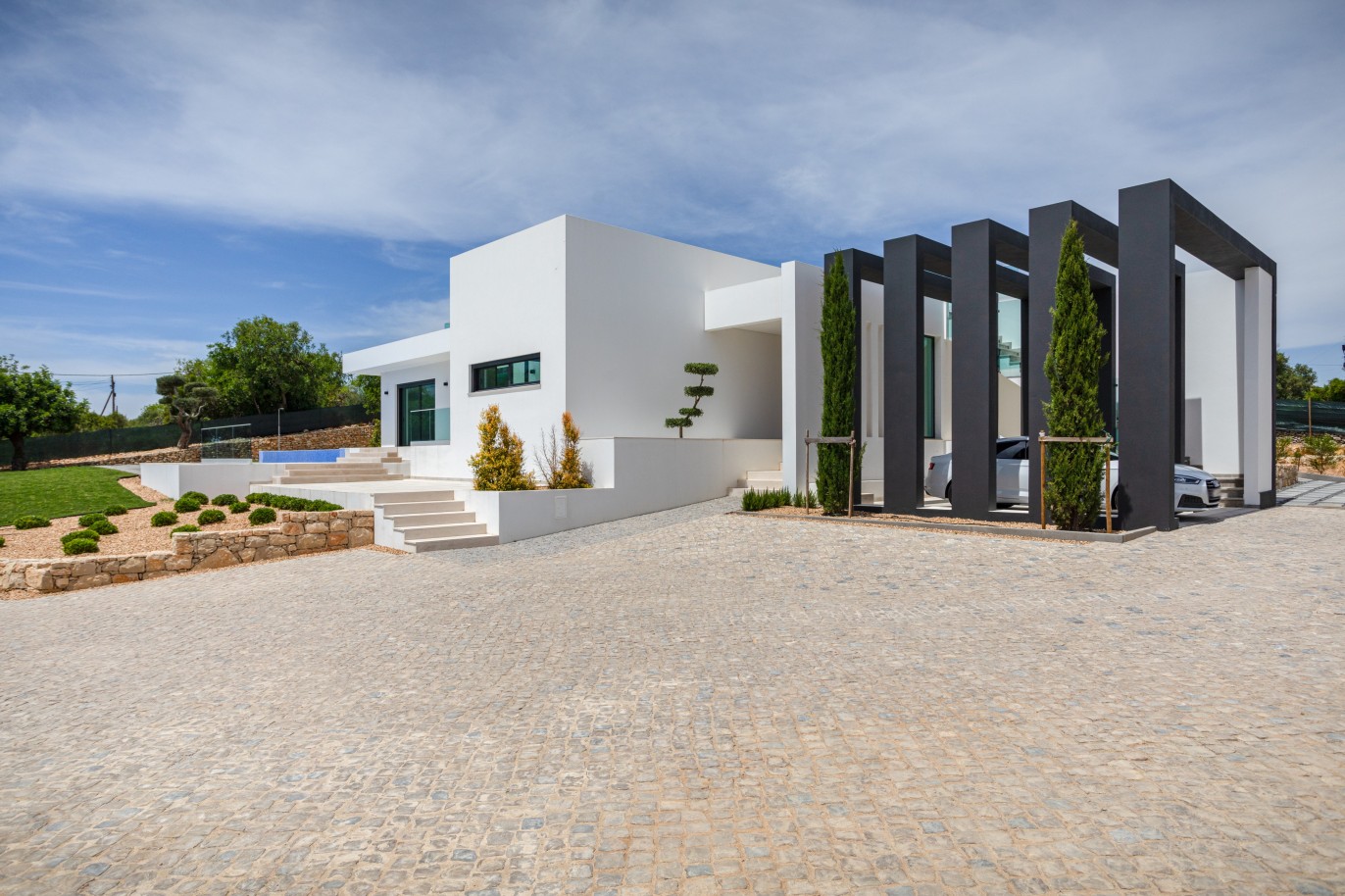Villa de 4+1 Dormitorios con piscina y vistas al mar, en venta en Loulé, Algarve_225751