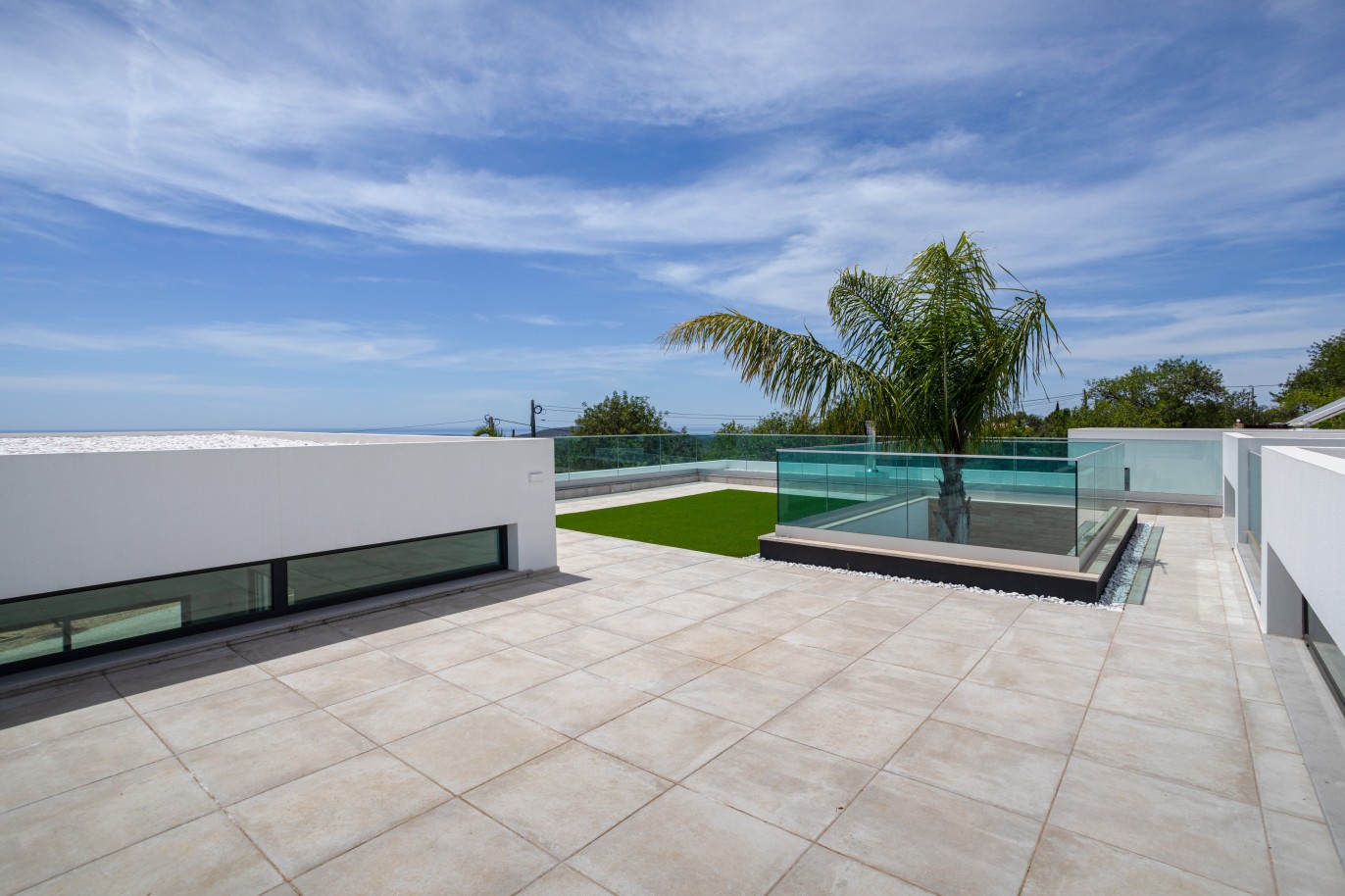 Villa de 4+1 Dormitorios con piscina y vistas al mar, en venta en Loulé, Algarve_225771