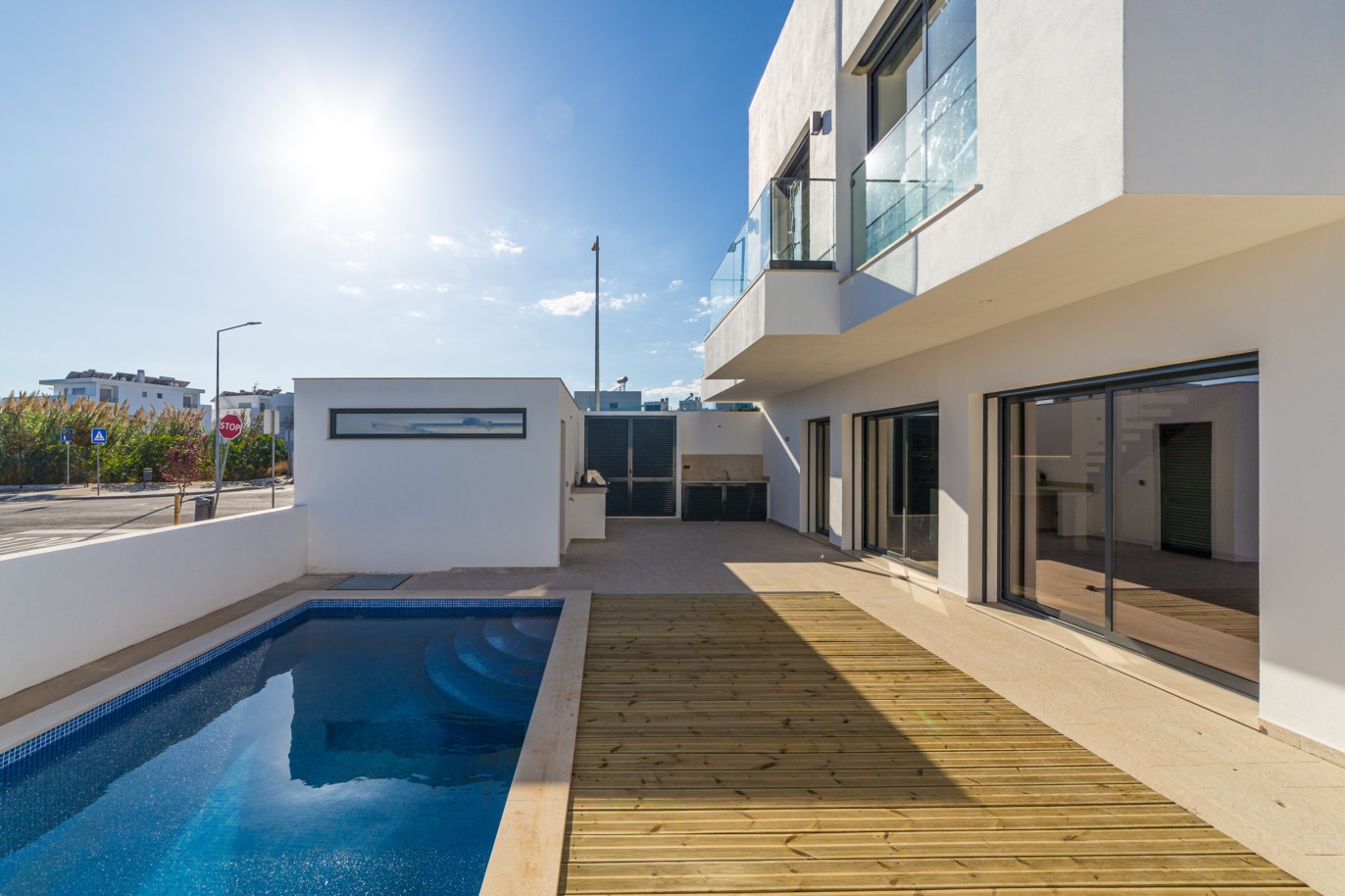 Moradia V3 com piscina e vista mar, para venda em Tavira, Algarve_225842