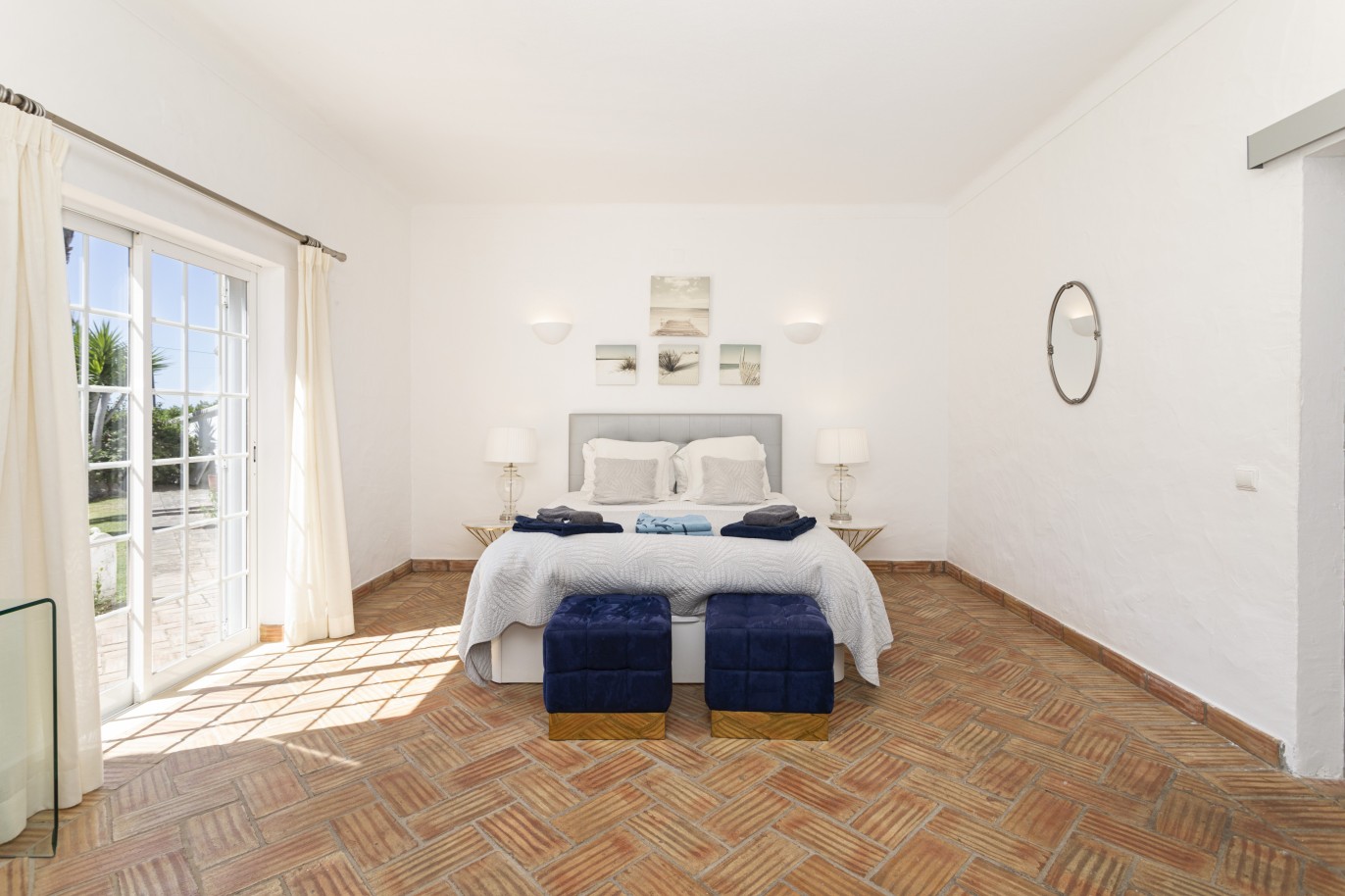 Villa de 6 dormitorios con jardín y piscina, en venta en Boliqueime, Algarve_226003