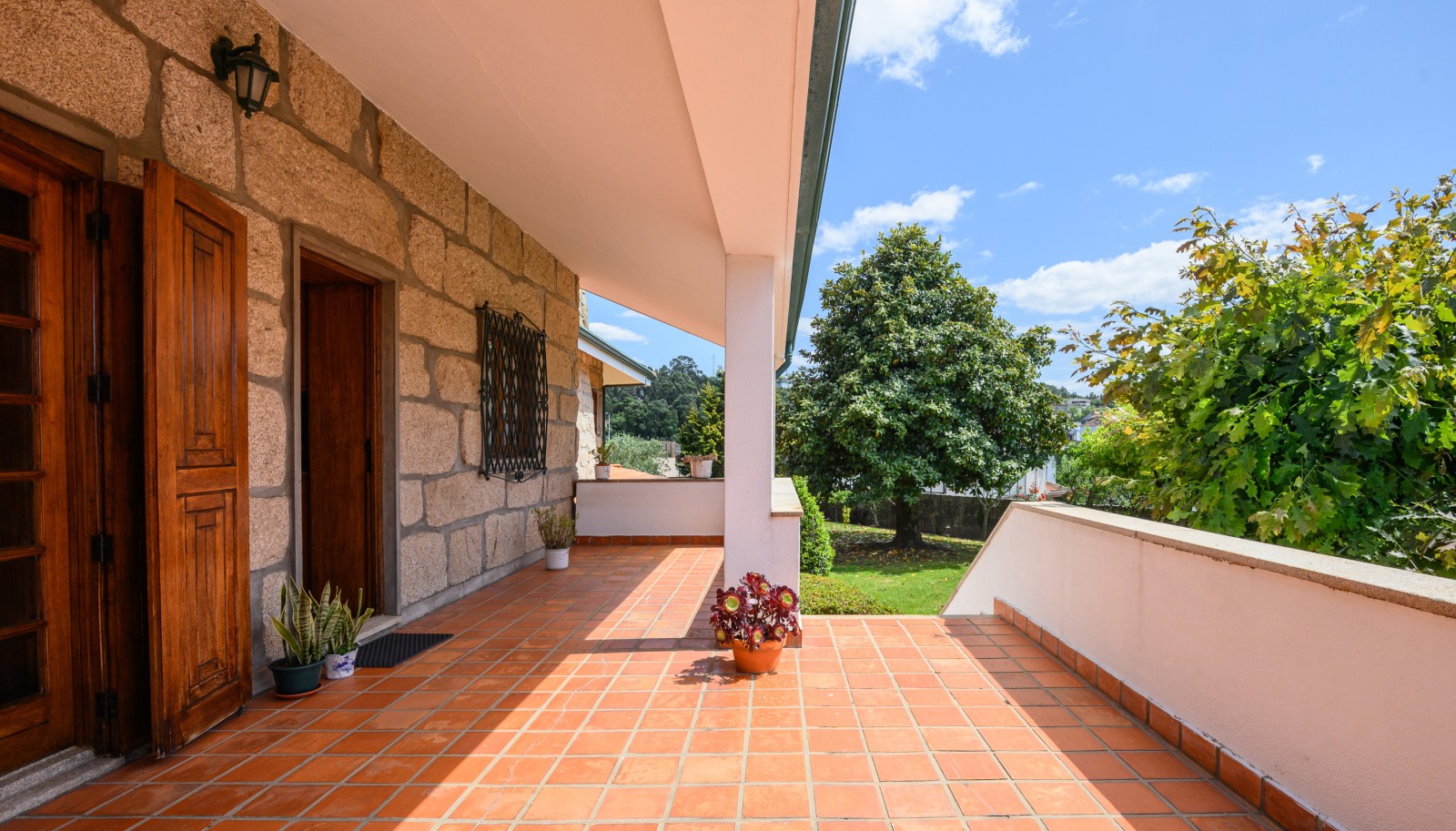 Villa con jardín y piscina, en venta, en Gondomar, Porto, Portugal_226048