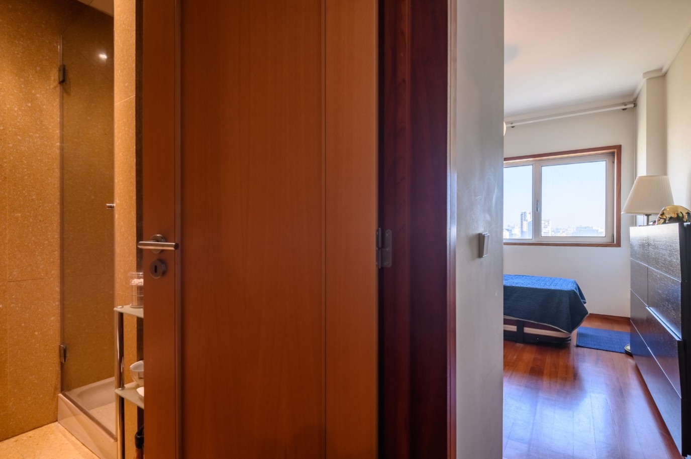 Apartamento T4 com varanda, para venda, no Porto_226324