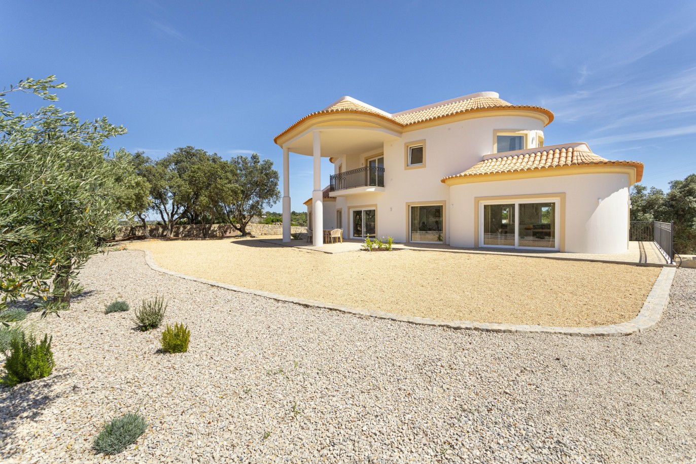 Villa de 6 chambres avec piscine, à vendre à Santa Bárbara de Nexe, Algarve_226448