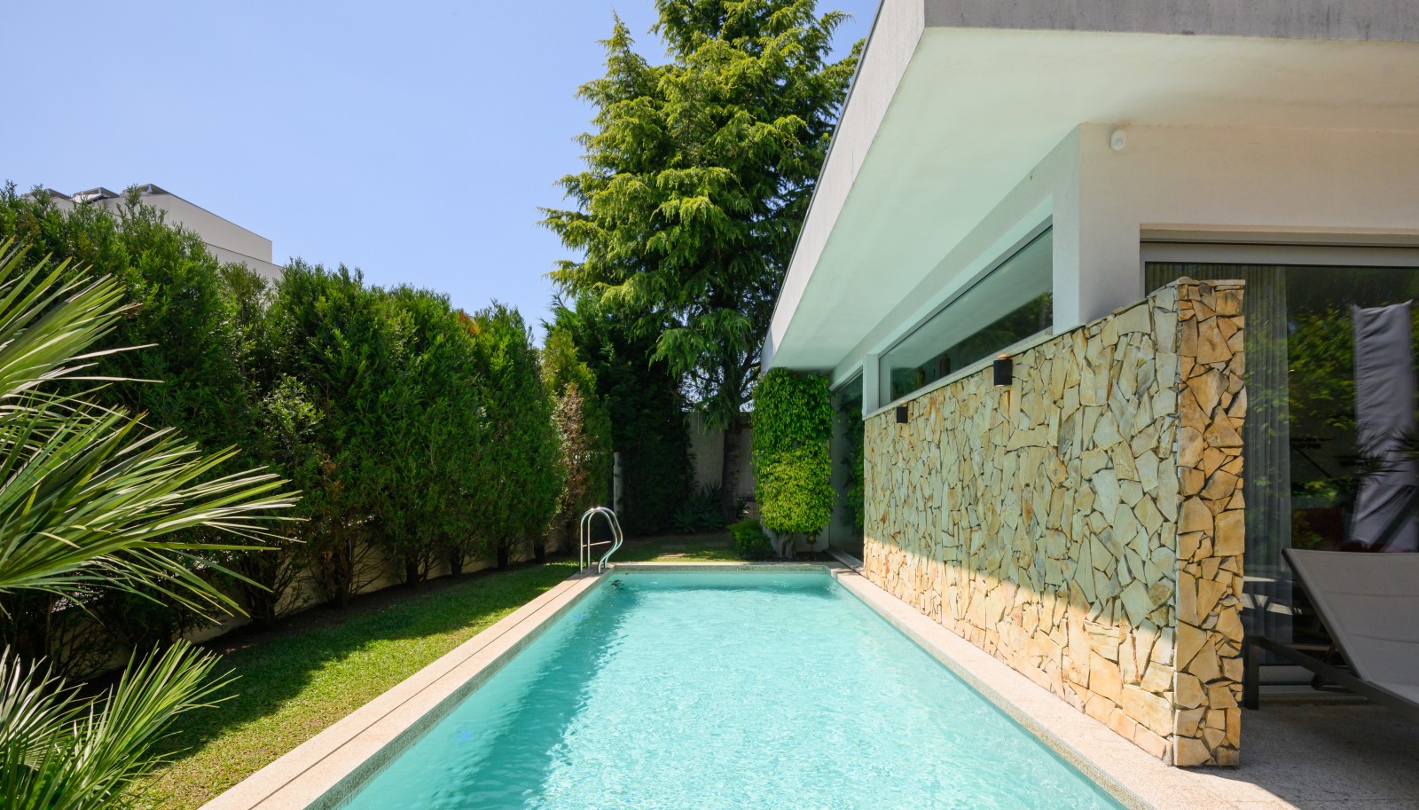 Villa moderna en venta, con piscina y jardín, en condominio cerrado, Porto, Portugal_227257