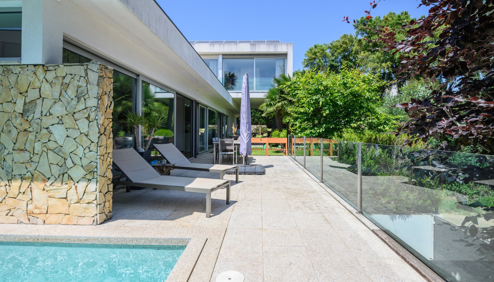 Villa moderna en venta, con piscina y jardín, en condominio cerrado, Porto, Portugal_227260