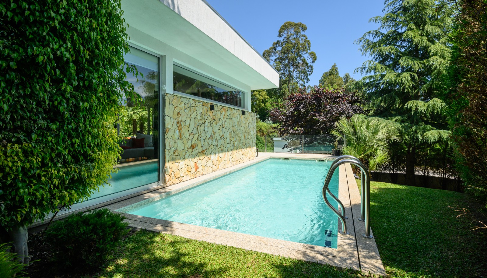 Villa moderna en venta, con piscina y jardín, en condominio cerrado, Porto, Portugal_227263