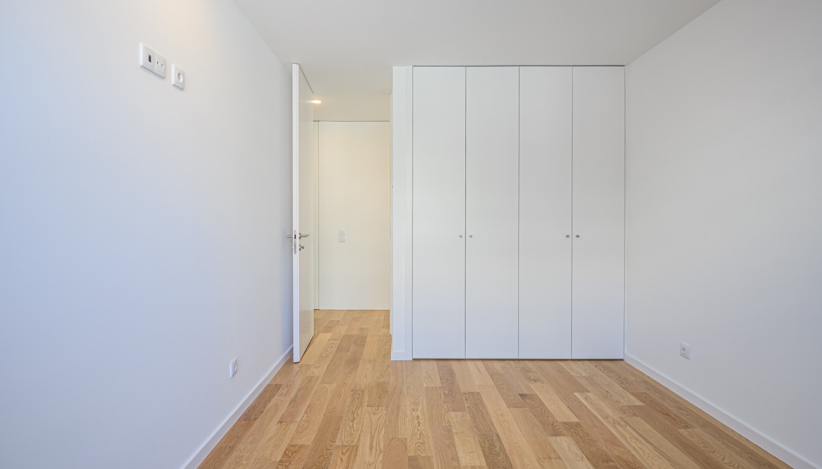 Apartamento novo T3 com varanda, para arrendar, em Matosinhos Sul, Porto, Portugal_227286