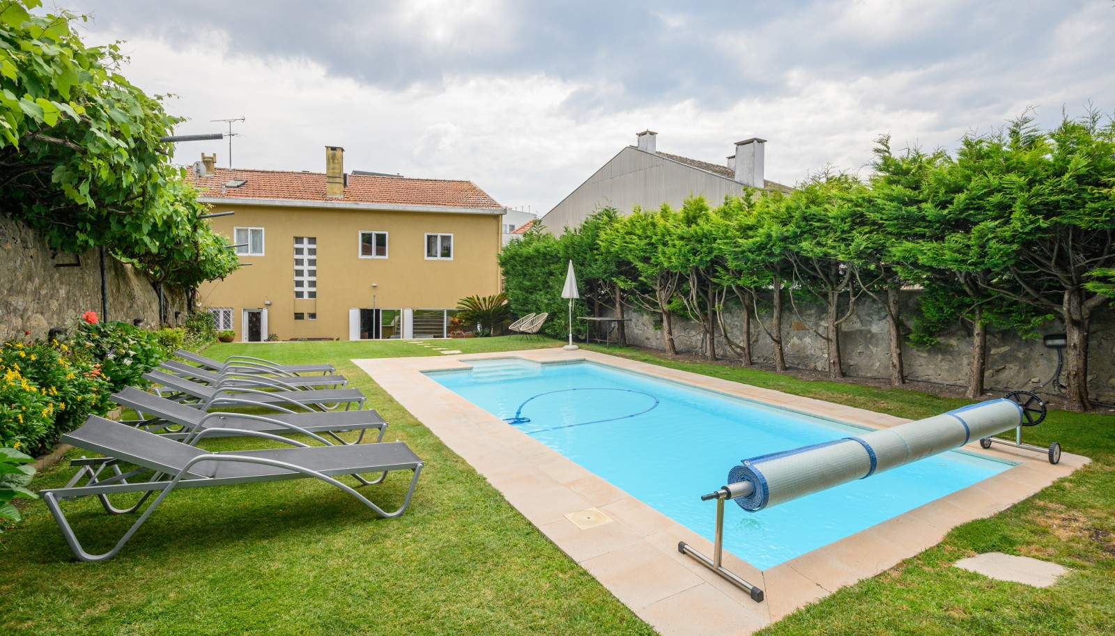 Villa con piscina y jardín, en venta, en Serralves, Oporto, Portugal_227434