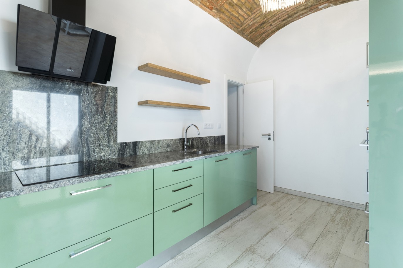 Renovierte Villa mit 3 Schlafzimmern zu verkaufen in der Innenstadt von Olhão, Algarve_227445