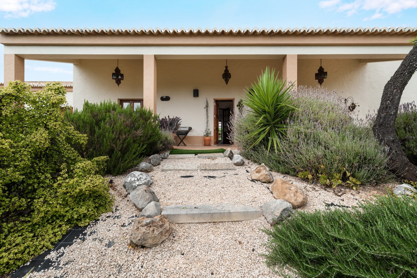 Villa, 3 chambres, piscine, à vendre à Mexilhoeira Grande, Algarve_227501
