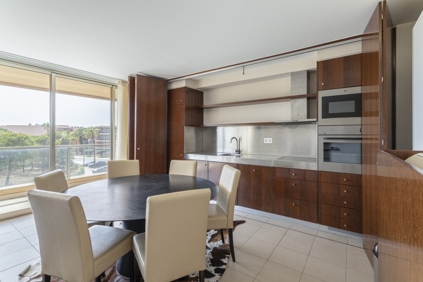 1 bedroom apartment in luxury condominium, for sale in Salgados, Algarve_228187