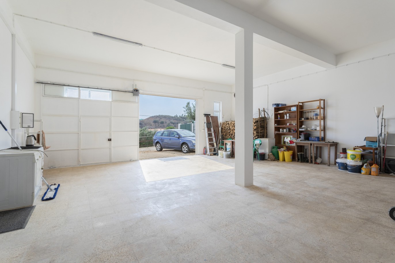 Villa de 3 chambres entièrement rénovée à vendre à Rosmalho, Algarve_228227