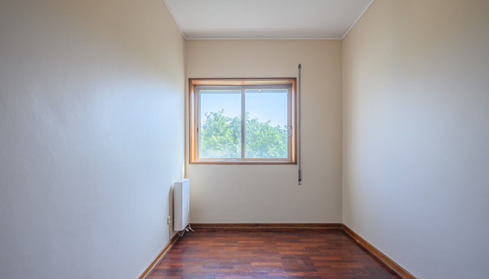 Piso de 4 dormitorios con balcón, en venta, en Porto, Portugal_228345