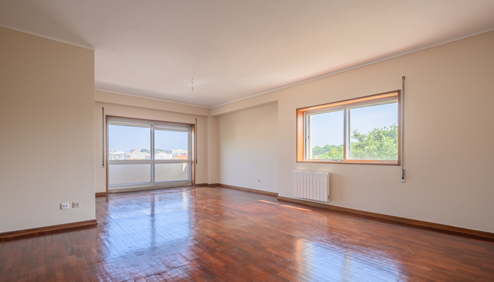 Appartement de 4 chambres avec balcon, à vendre, à Porto, Portugal_228346