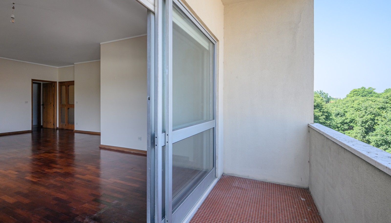 Appartement de 4 chambres avec balcon, à vendre, à Porto, Portugal_228356